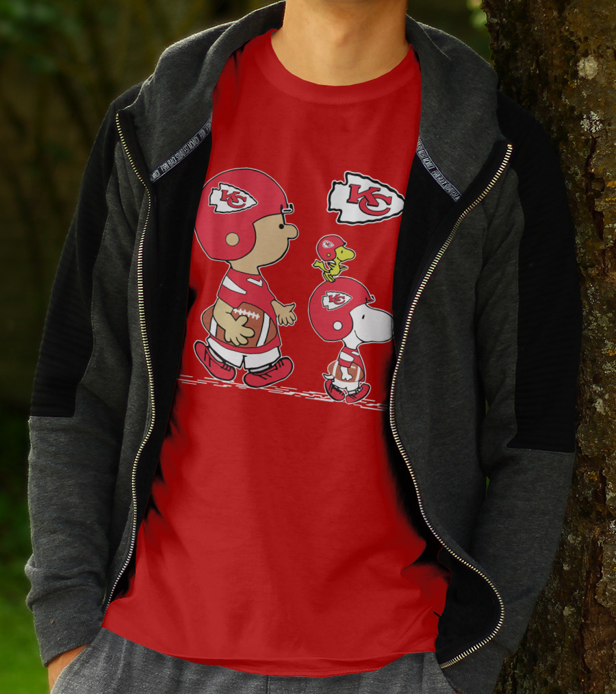 Kansas City Chiefs Snoopy And Woodstock Football Characters T-Shirt