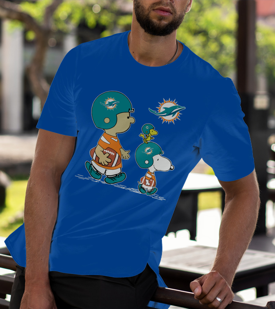 Miami Dolphins Snoopy Woodstock Friends Peanuts Football Collaboration T-Shirt