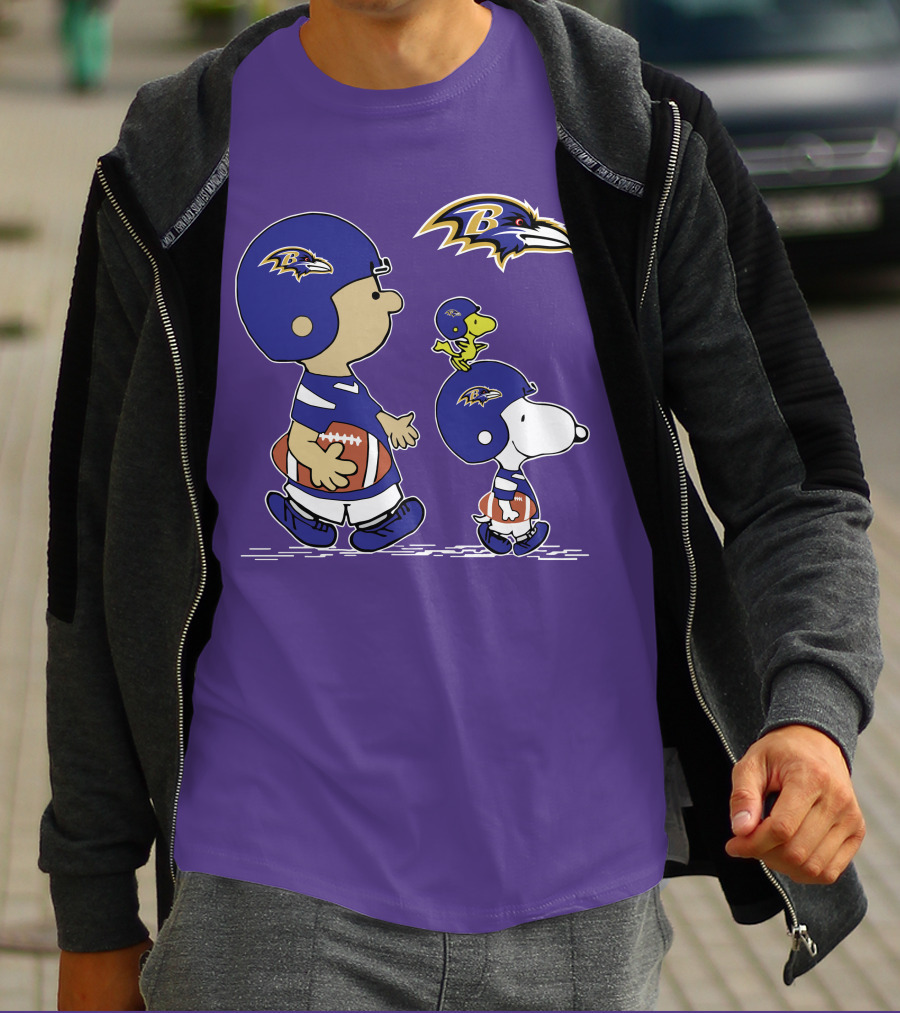 Baltimore Ravens Peanuts Snoopy And Woodstock Football T-Shirt