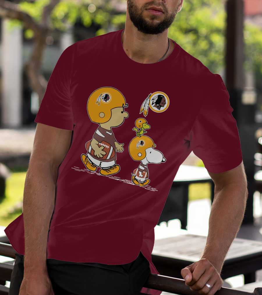 Redskins Snoopy Football Team Helmet Charlie Brown Woodstock T-Shirt