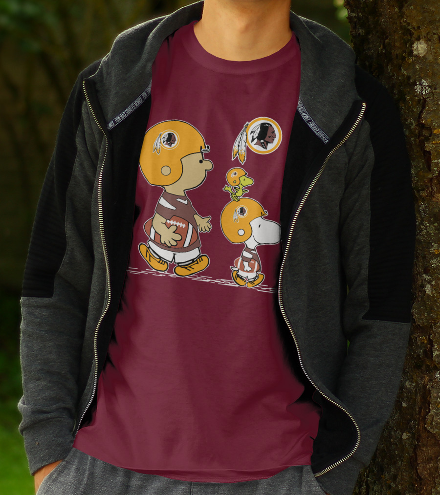 Redskins Snoopy Football Team Helmet Charlie Brown Woodstock T-Shirt