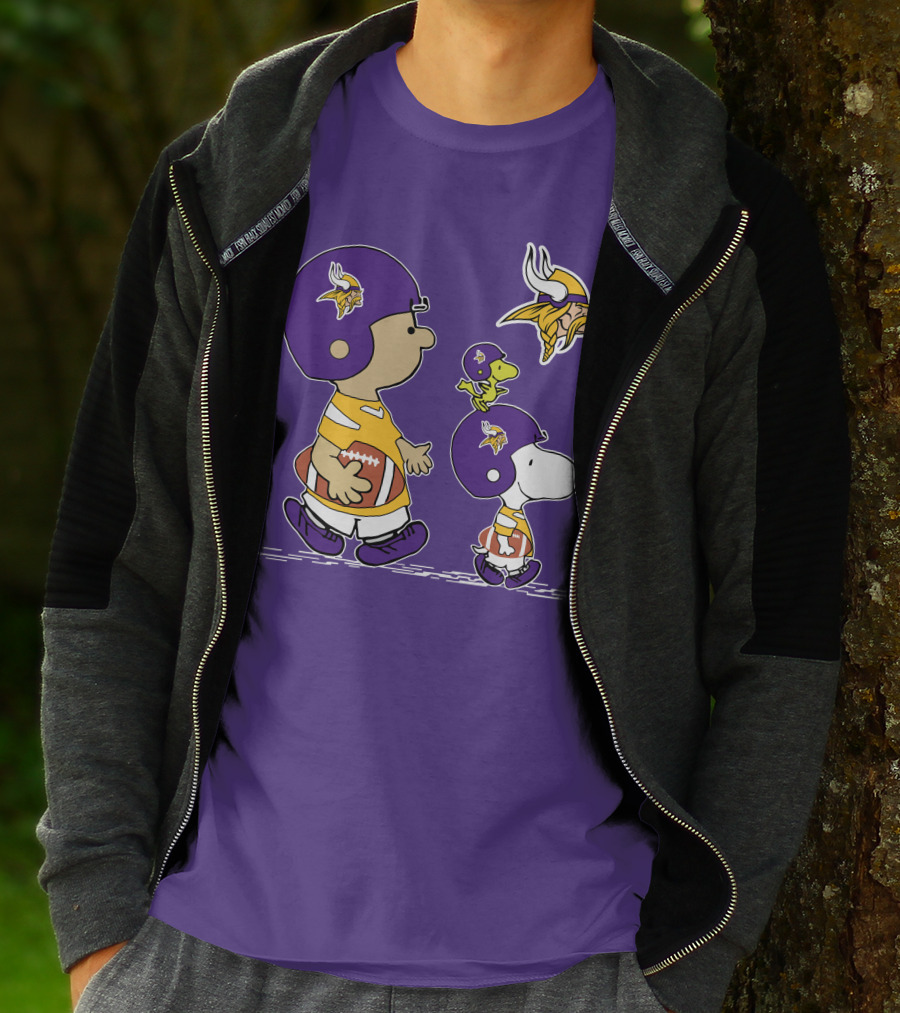 Vikings Snoopy And Woodstock Football Team Fans T-Shirt