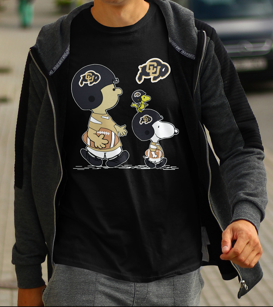 Colorado Buffaloes Peanuts Snoopy Football Team T-Shirt