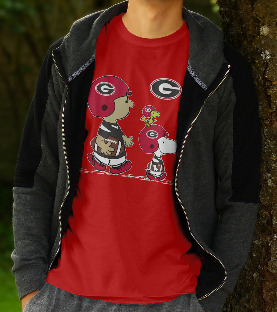 Georgia Bulldogs Snoopy And Woodstock Football Helmets T-Shirt