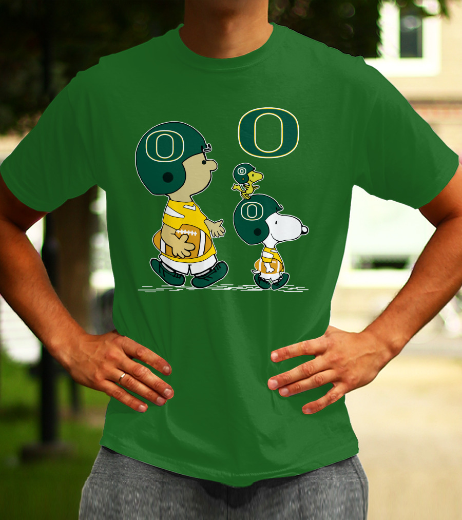 Oregon Ducks Snoopy Charlie Brown Woodstock Football Helmet Peanuts T-Shirt