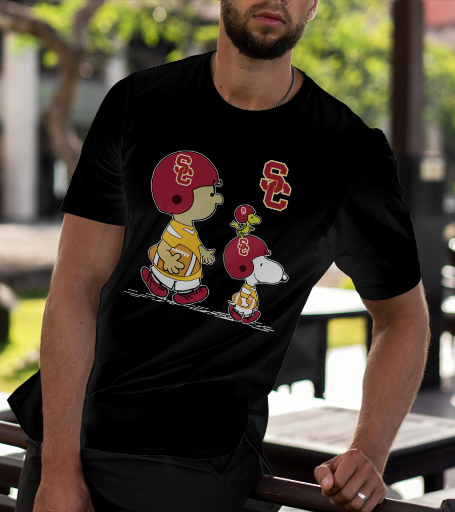 Usc Trojans Snoopy Football Woodstock Peanuts Characters T-Shirt