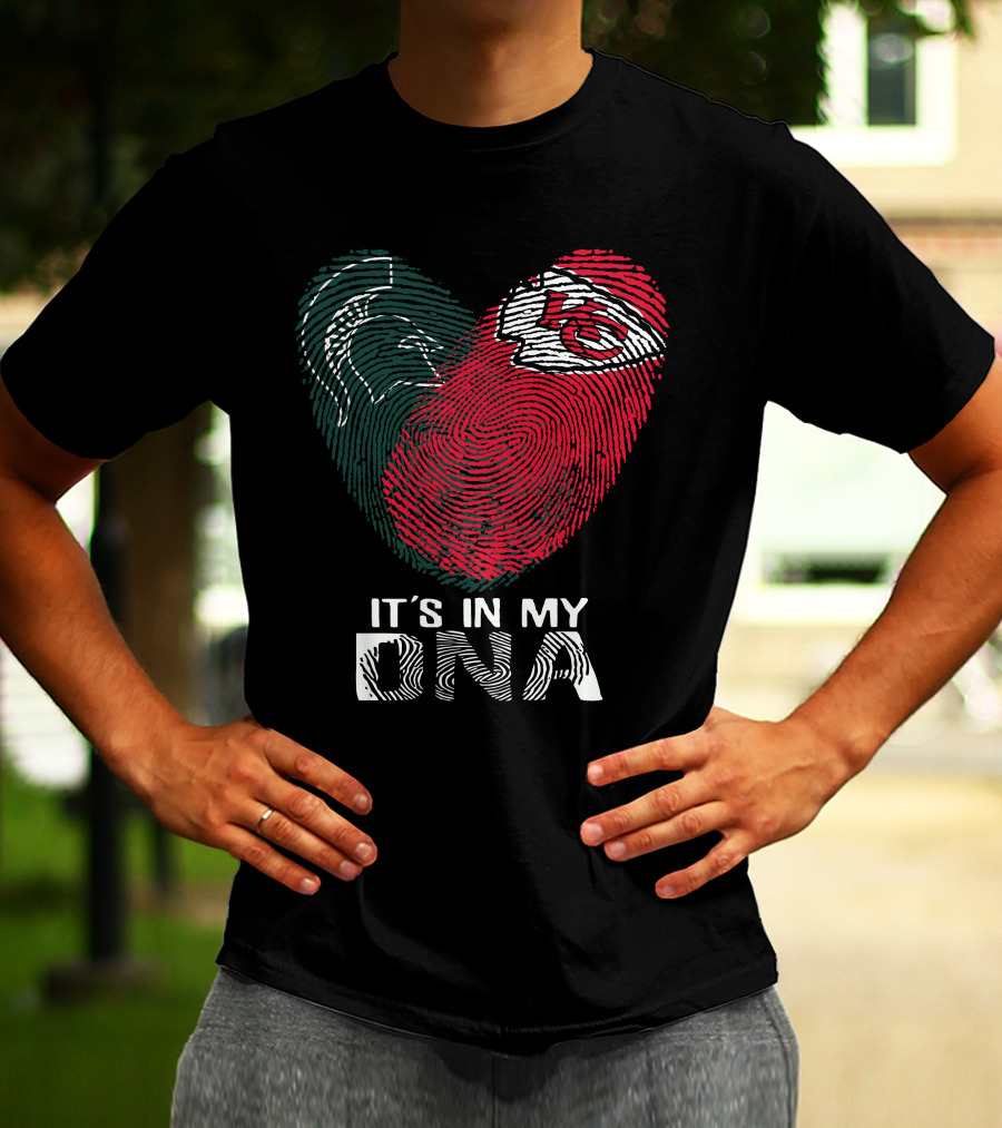 Michigan State Spartans And Chiefs Fingerprint It's In My DNA T-Shirt