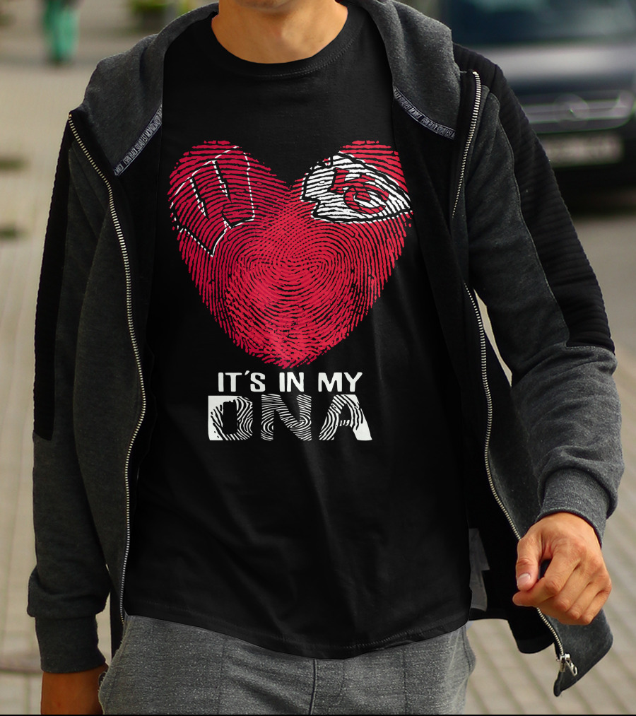 Wisconsin Badgers Chiefs Heart It's In My DNA T-Shirt