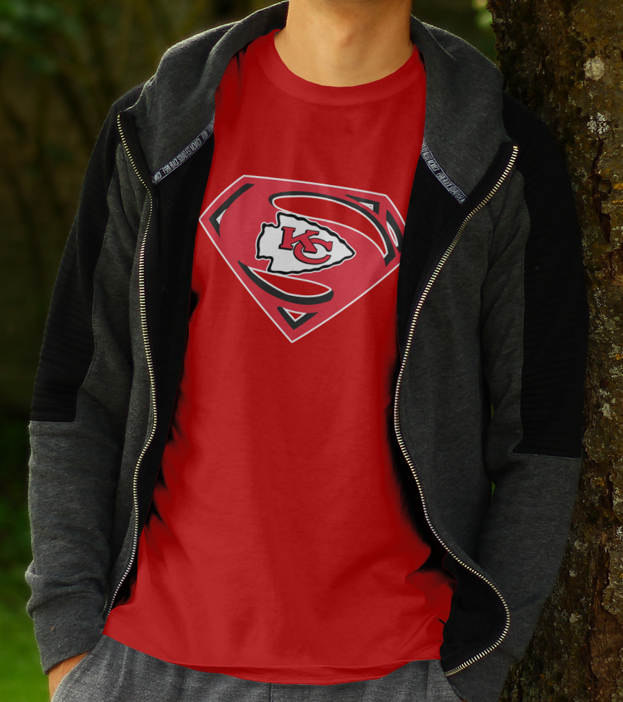 Kansas City Chiefs Superman Logo Badge T-Shirt