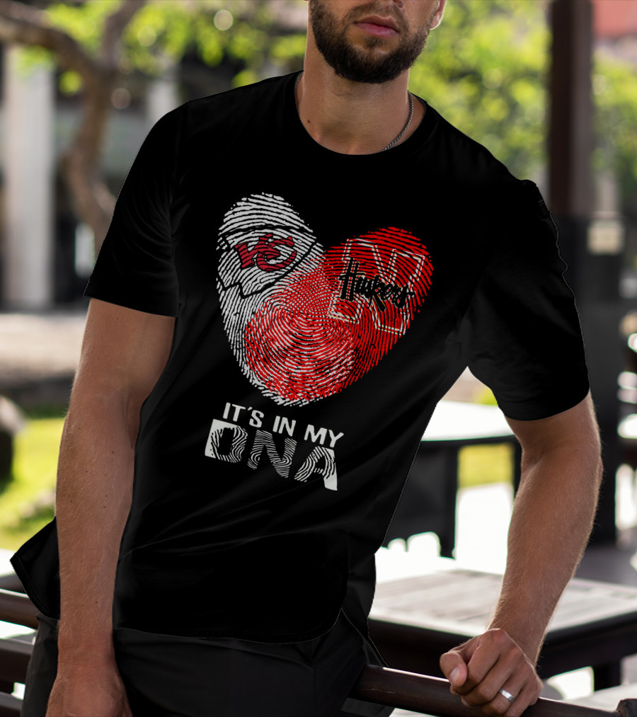 Chiefs Huskers It's In My Dna Fingerprint Heart T-Shirt