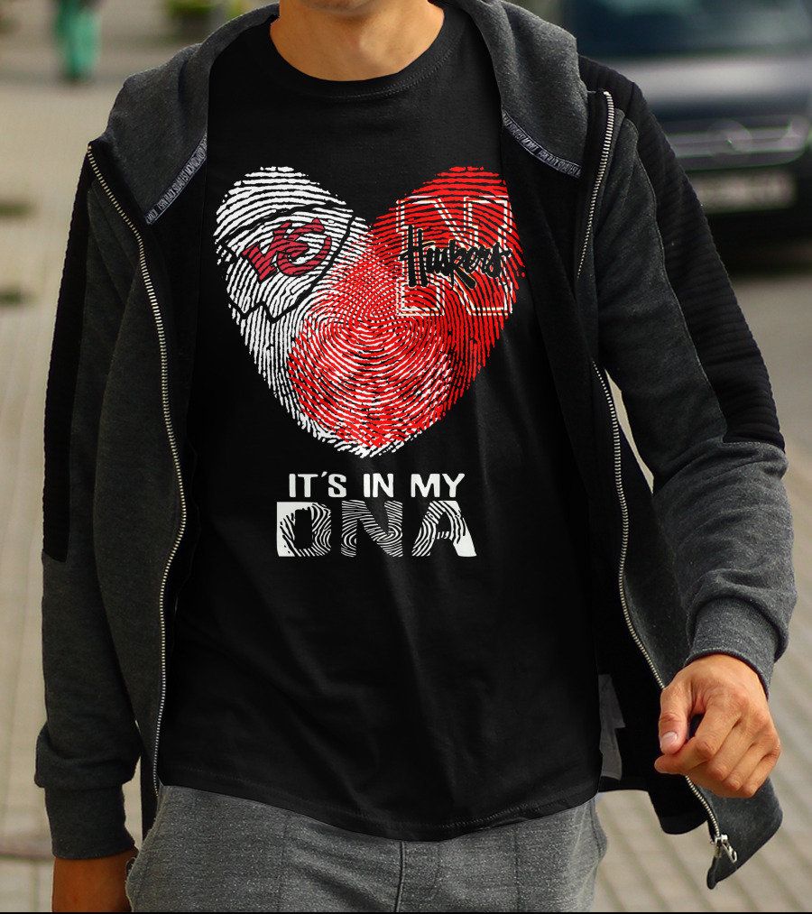 Chiefs Huskers It's In My Dna Fingerprint Heart T-Shirt