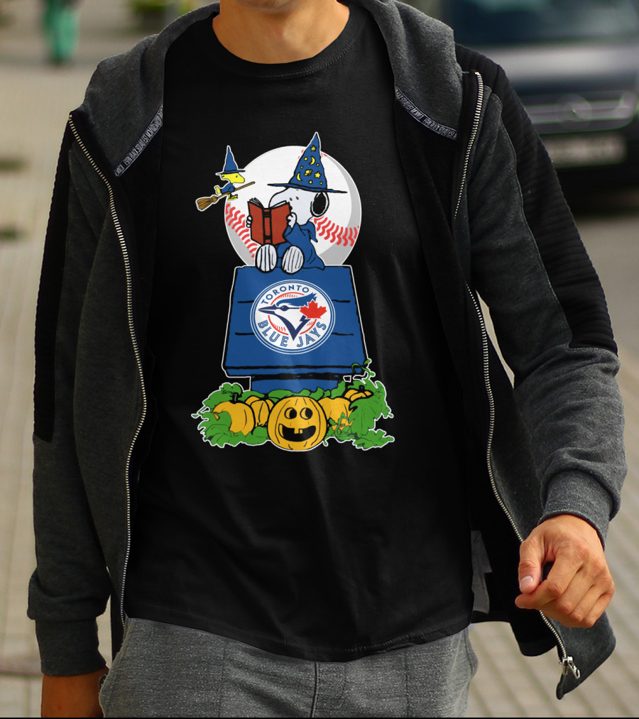 Toronto Blue Jays Halloween Peanuts Snoopy Witch Pumpkin T-Shirt