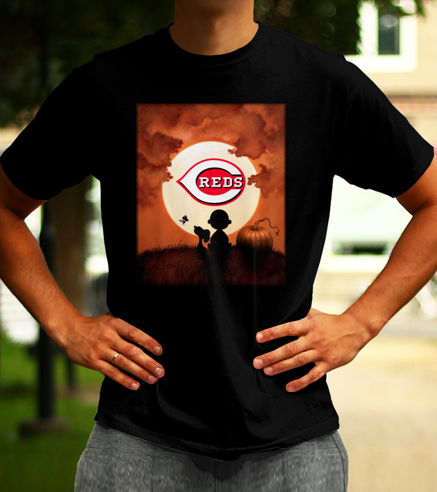 Cincinnati Reds Full Moon Silhouette With Pumpkin T-Shirt