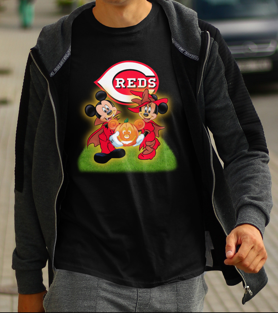 Cincinnati Reds Halloween Mickey Minnie Pumpkin T-Shirt