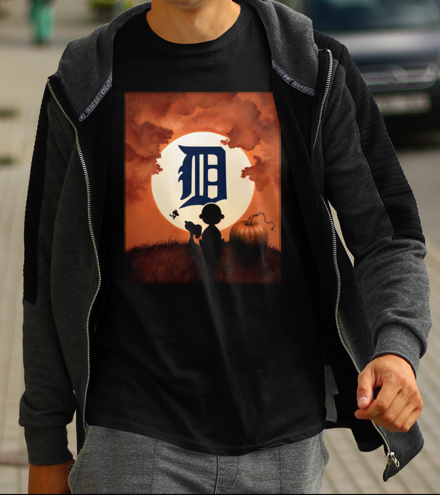 Detroit Tigers Halloween Full Moon Pumpkin Scene T-Shirt