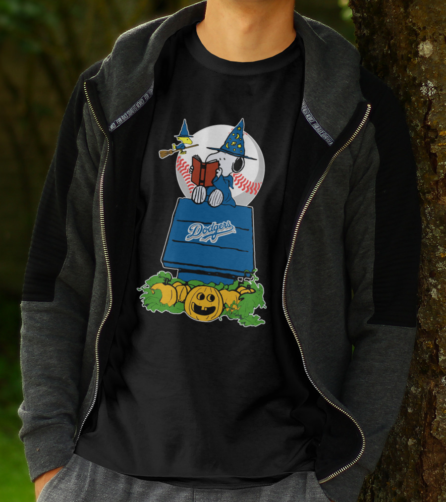 Halloween Dodgers Snoopy Wizard With Woodstock And Pumpkins T-Shirt