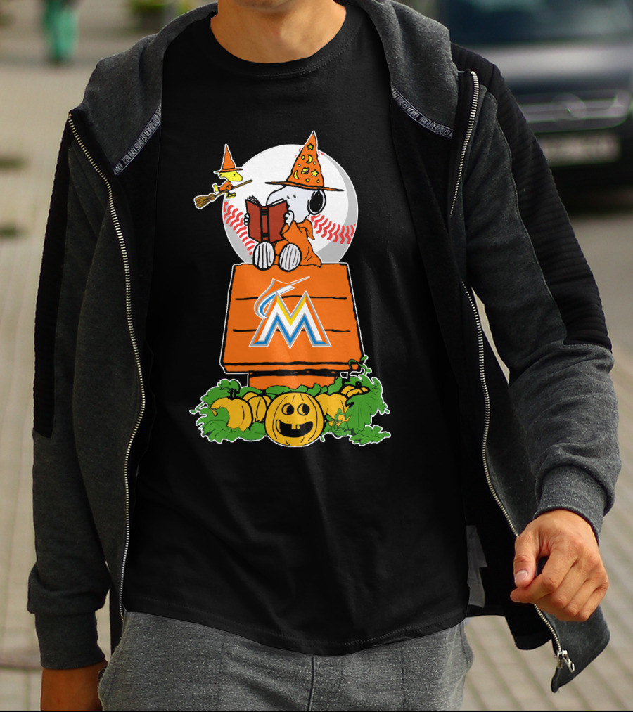 Miami Marlins Halloween Baseball Snoopy Pumpkin T-Shirt