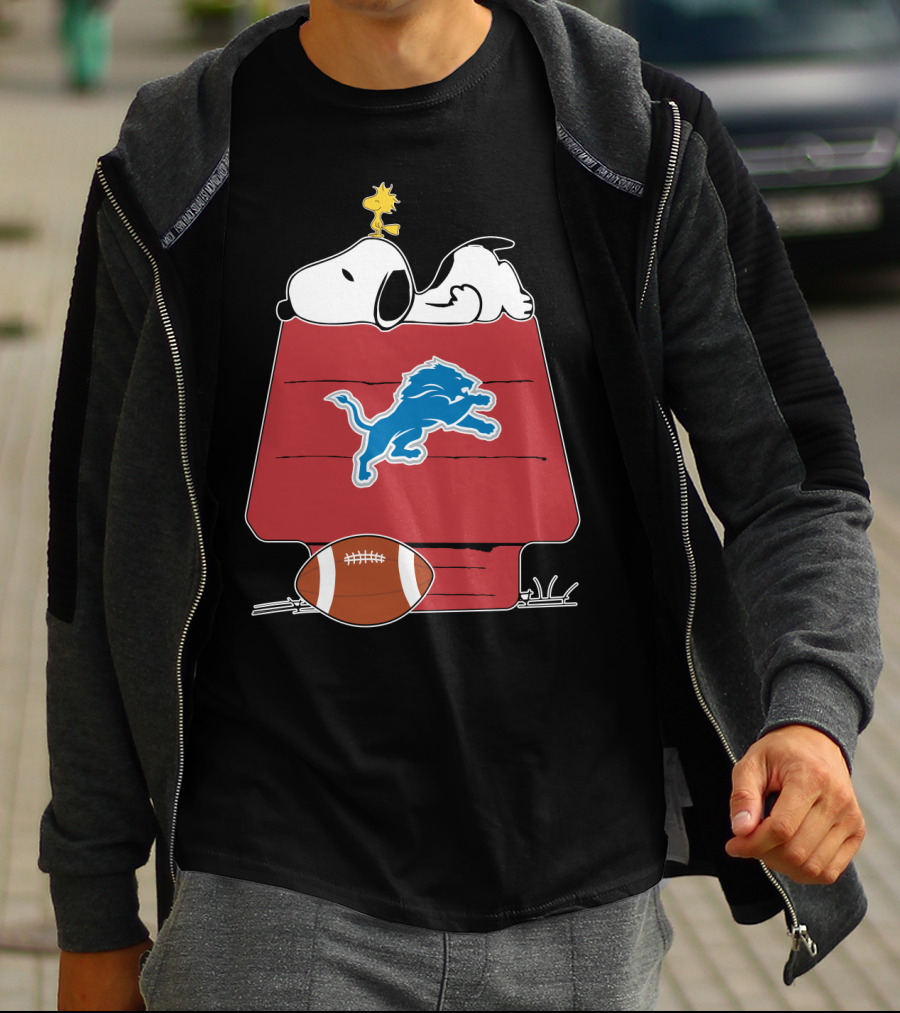 Detroit Lions Snoopy Woodstock Football T-Shirt