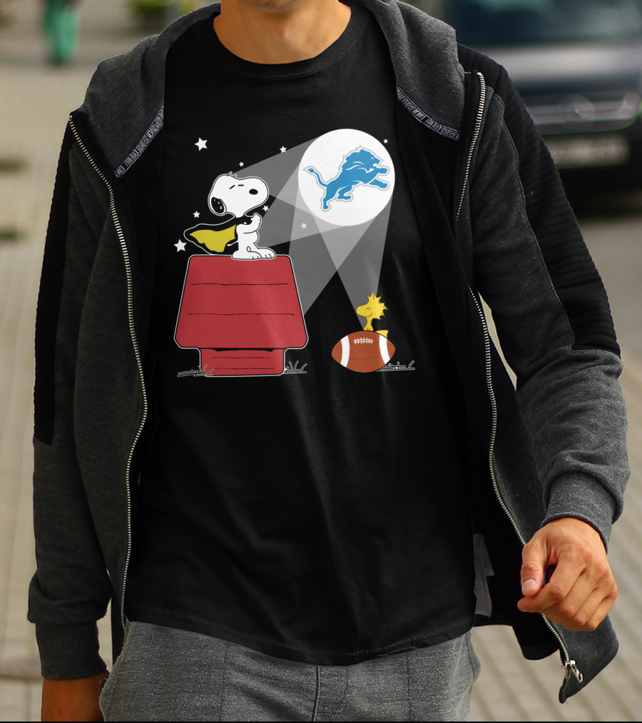 Snoopy Woodstock Moonlight Detroit Lions Football T-Shirt