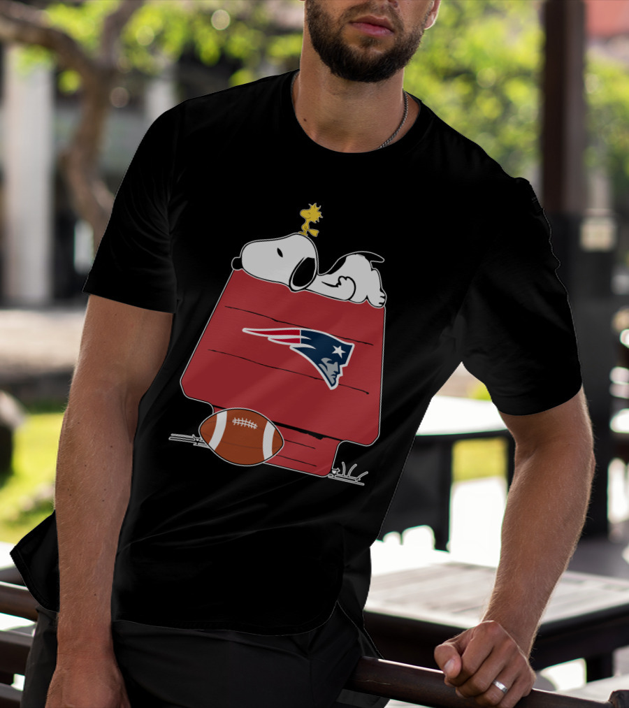 Snoopy And Woodstock Relaxing On Doghouse With New England Patriots Football Theme T-Shirt