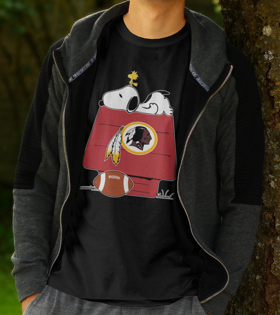 Snoopy And Woodstock With Washington Redskins Iconic Logo Football T-Shirt