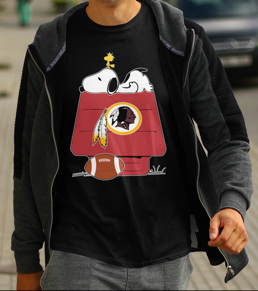 Snoopy And Woodstock With Washington Redskins Iconic Logo Football T-Shirt