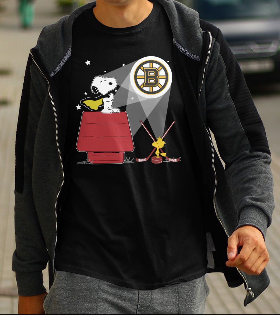 Boston Bruins Snoopy And Woodstock Lighthouse House T-Shirt