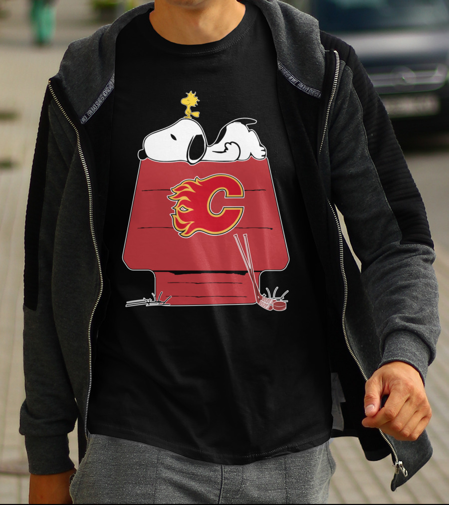 Snoopy And Woodstock On Calgary Flames Logo House T-Shirt
