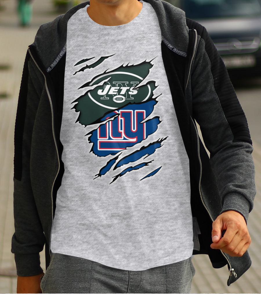 New York Jets Giants Football Rivalry Claw Marks T-Shirt