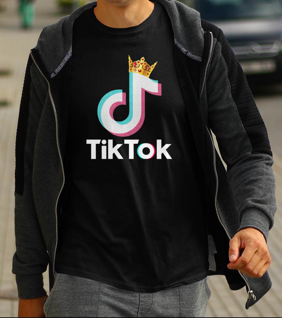 Funny TikTok Dancing Musician DJ Love With Crown T-Shirt