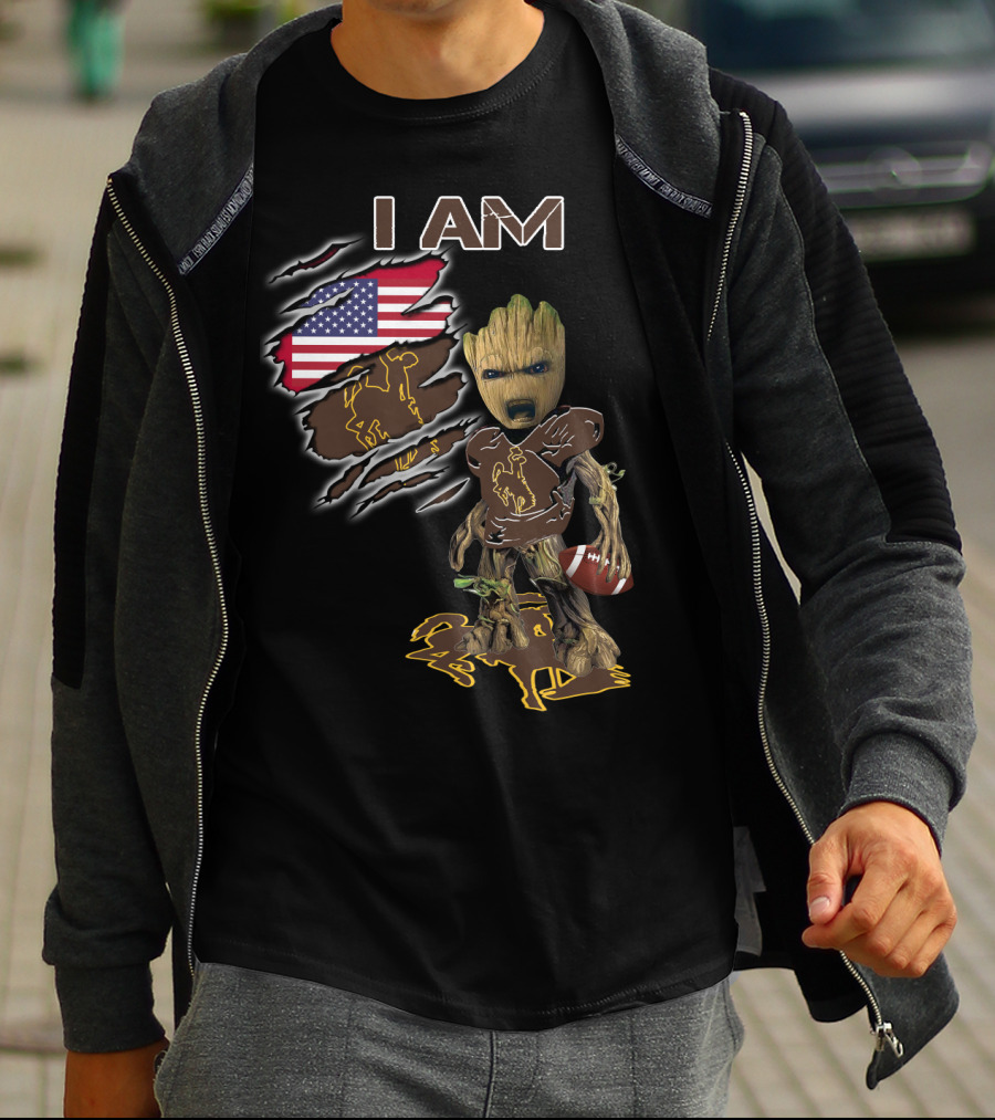 I Am Wyoming Baby Groot American Flag Cowboy Football Player T-Shirt