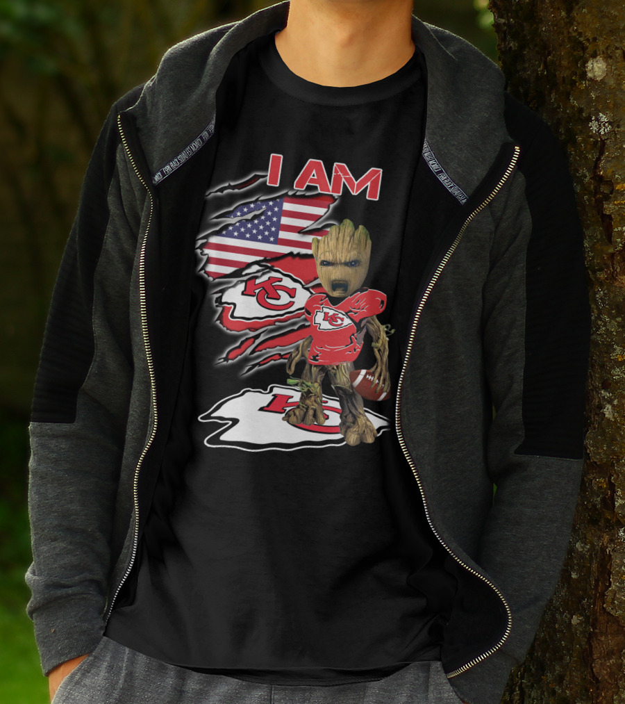 I Am Kc Chiefs Groot American Football Fan Usa Flag T-Shirt