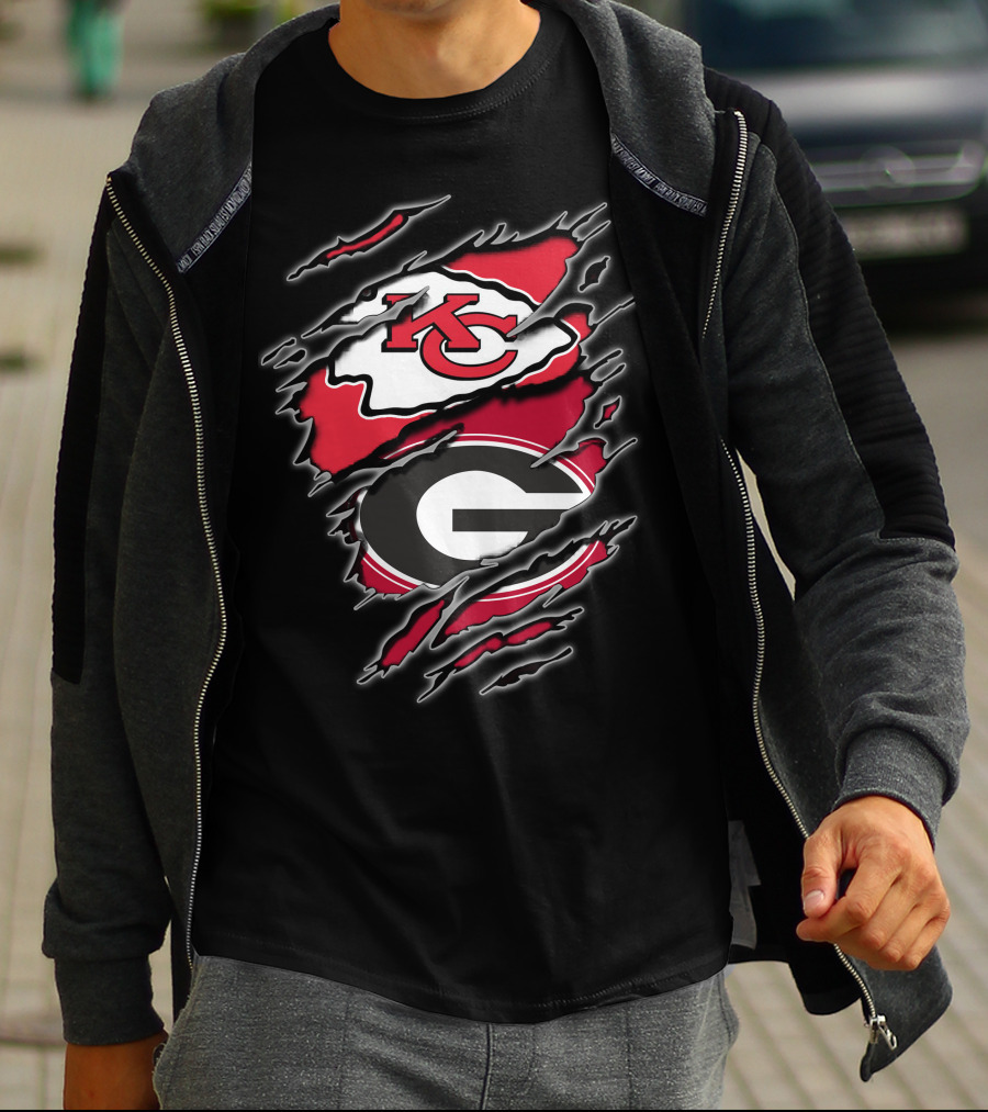 Chiefs Bulldogs KC G Logo Torn Layer T-Shirt