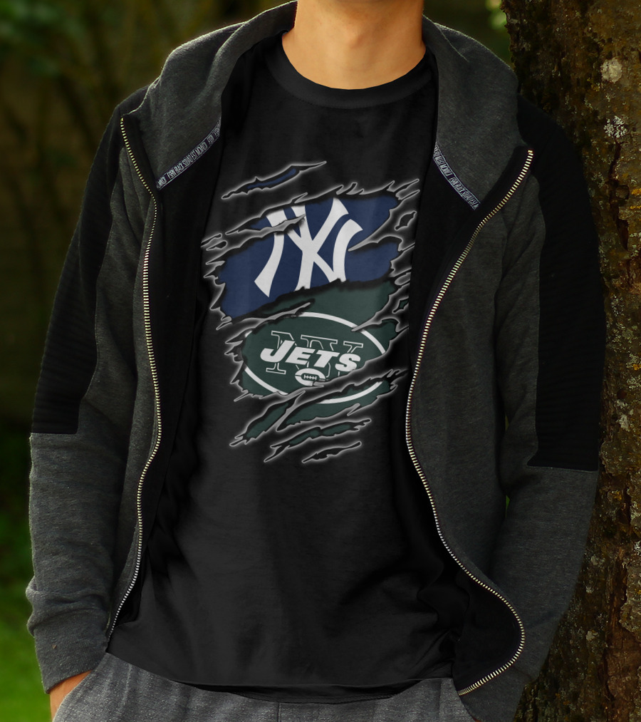 Yankees Jets Dual Logo Graphic With Torn Effect T-Shirt