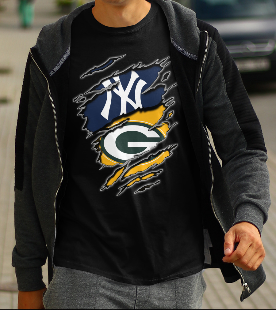 Yankees Packers Dual Team Logo Collaboration T-Shirt