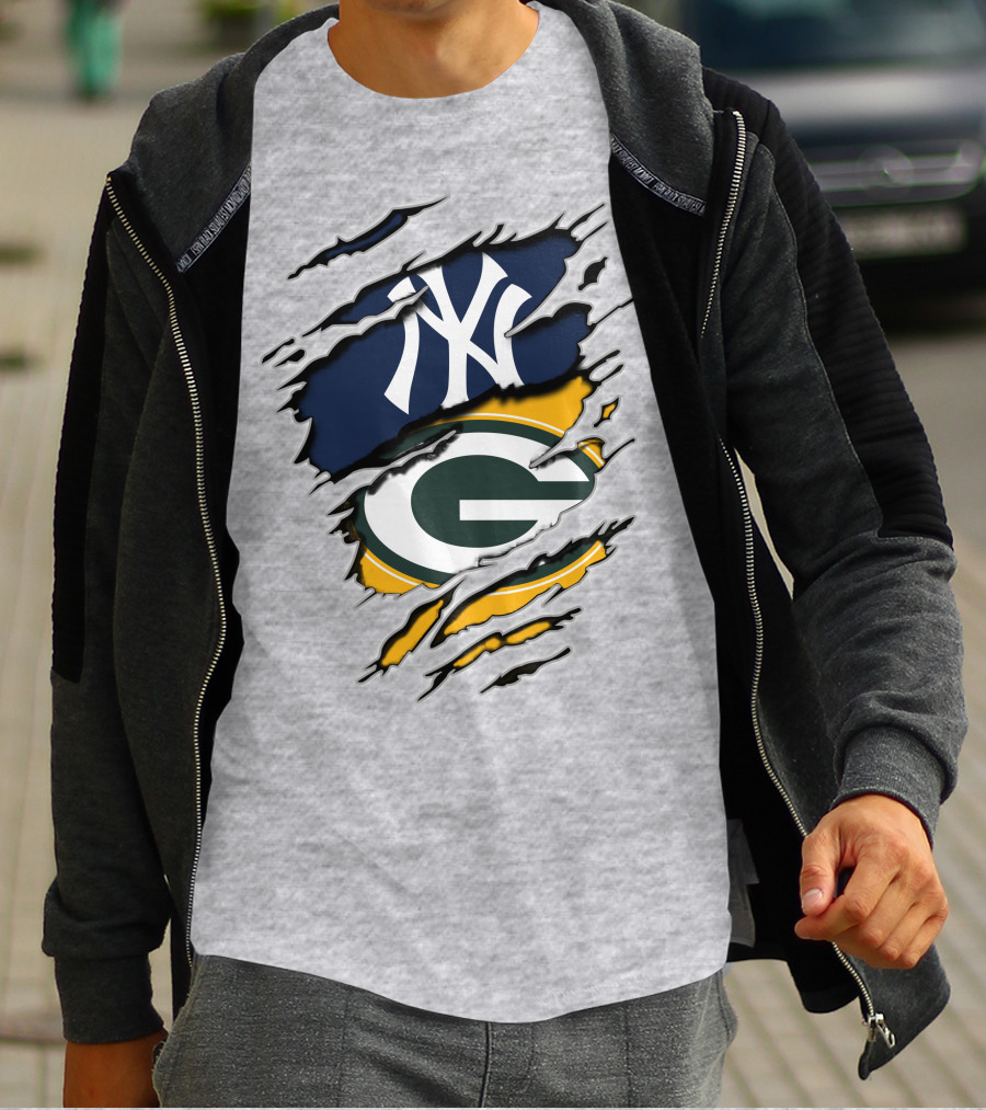 Yankees Packers Dual Fan Pride Tearaway T-Shirt