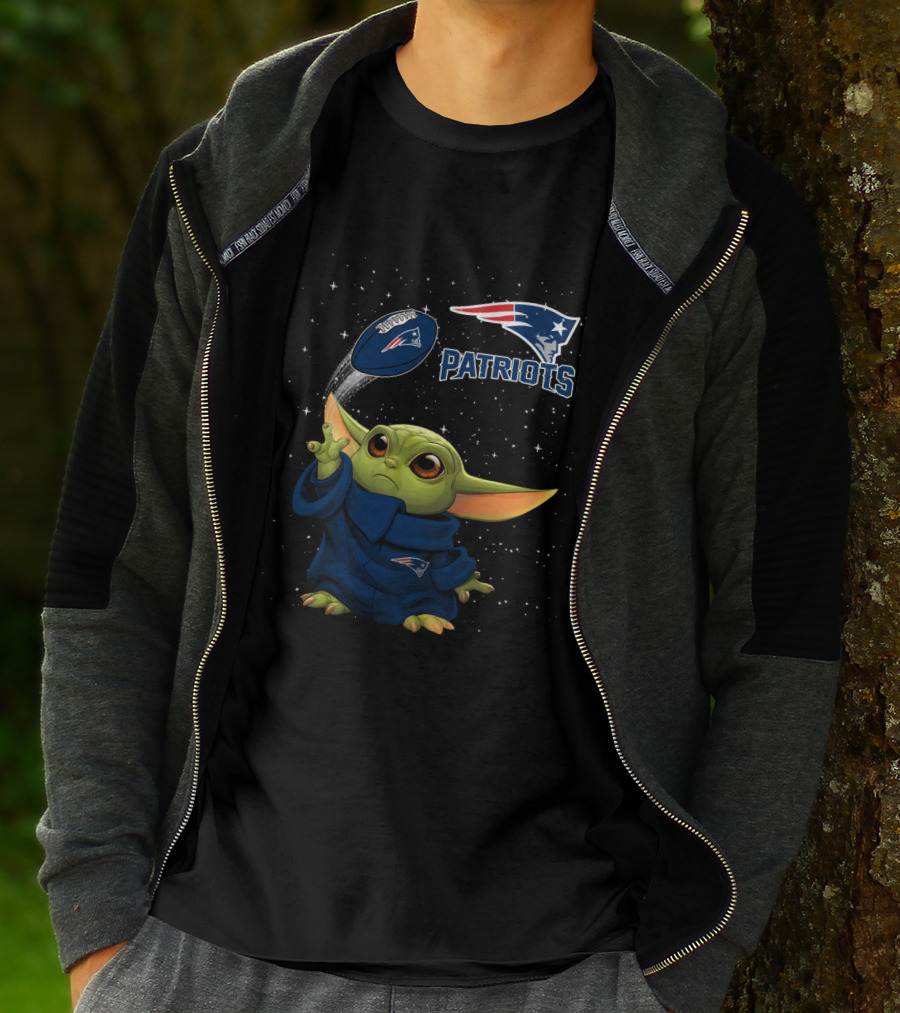 Baby Yoda New England Patriots Star Wars Football Crossover T-Shirt