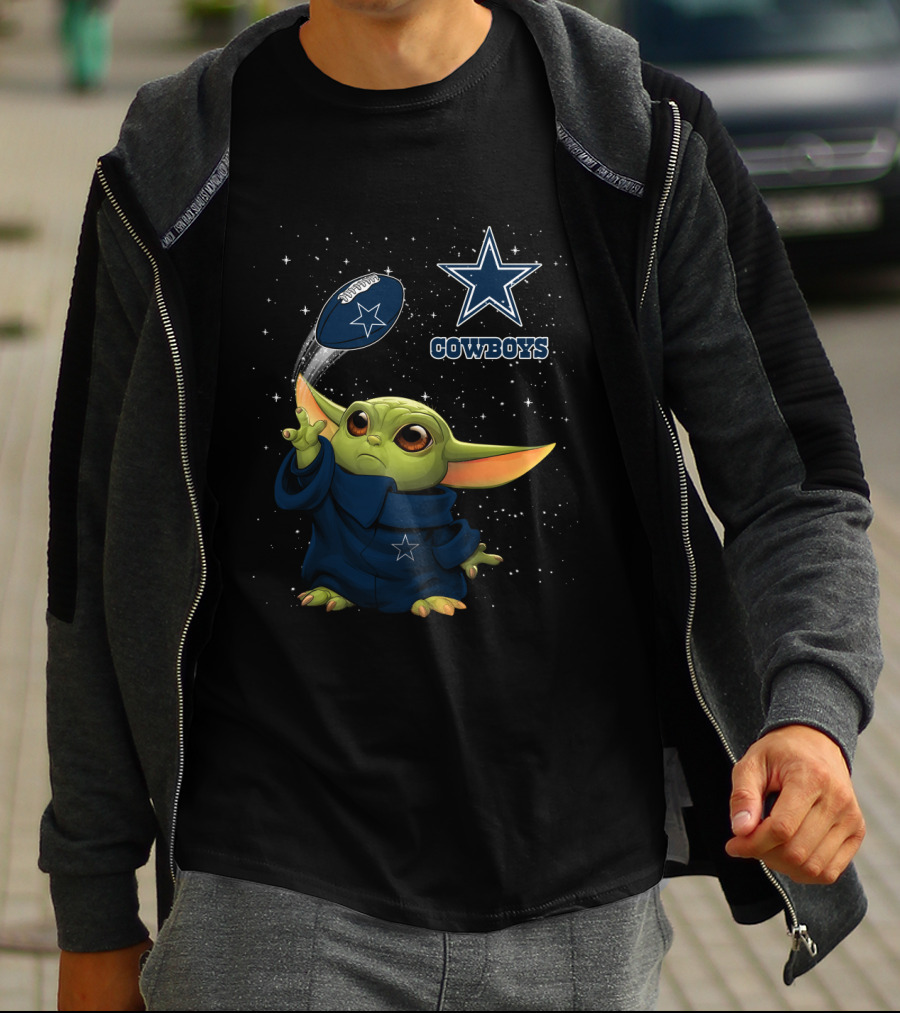 Baby Yoda Dallas Cowboys Star Football T-Shirt