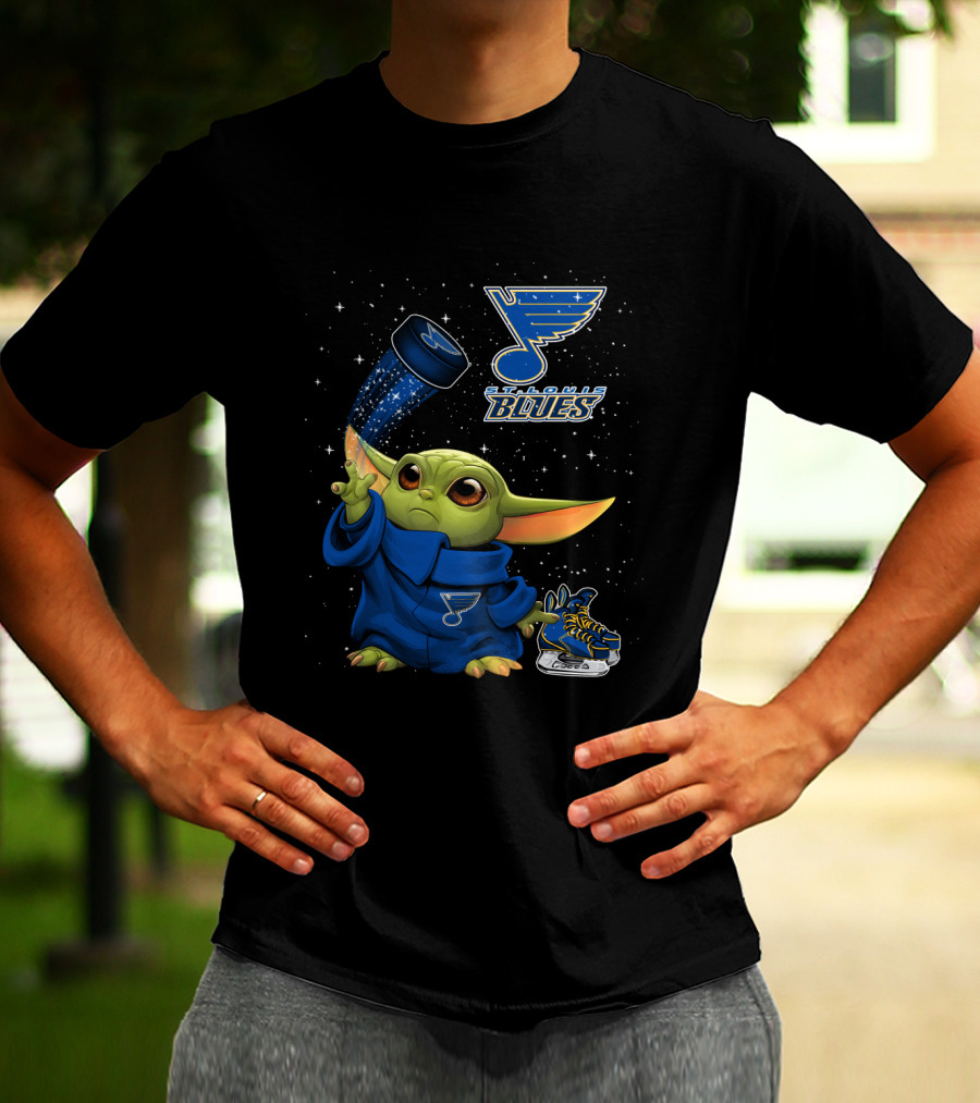 St Louis Blues Baby Yoda Holding Hockey Puck With Logo And Skates T-Shirt