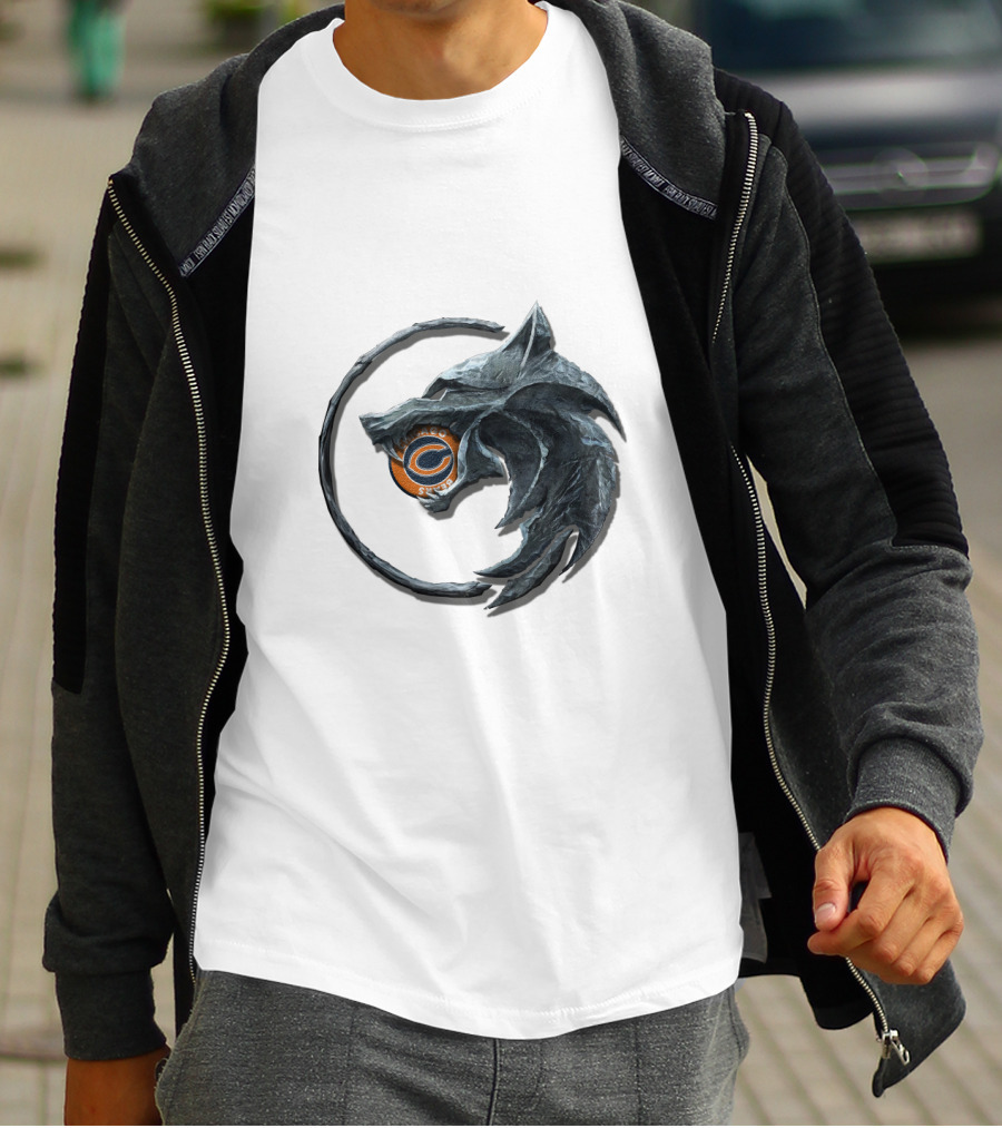 Cht1Twnfl1006 Chicago Bears Wolf Circle T-Shirt
