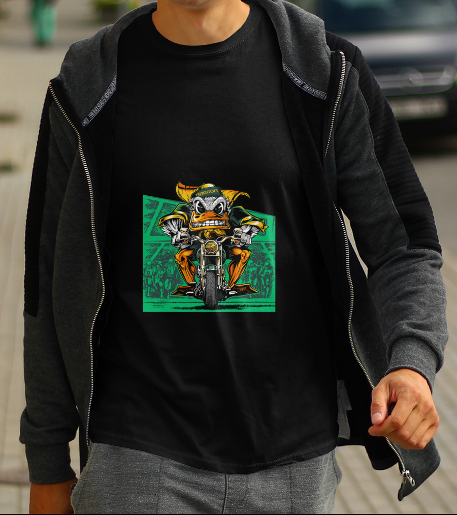 Oregon Duck Riding Motorcycle Bold 2007 Retro Style T-Shirt