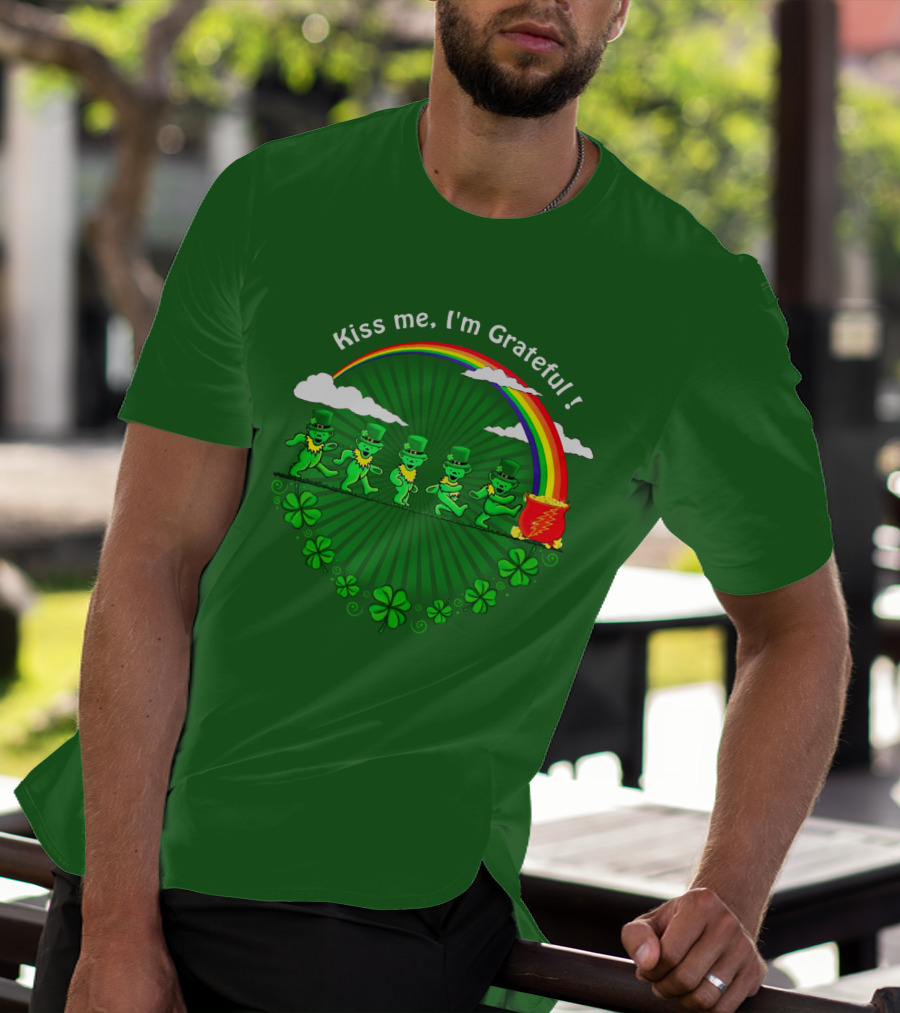 Kiss Me I'm Grateful Rainbow Leprechauns And Shamrock Parade T-Shirt