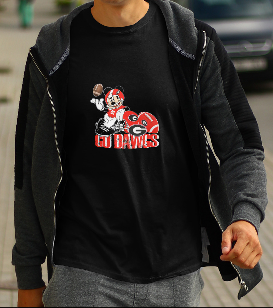 Chtnca8009 Go Dawgs Football Georgia Bulldogs Mickey Mouse T-Shirt