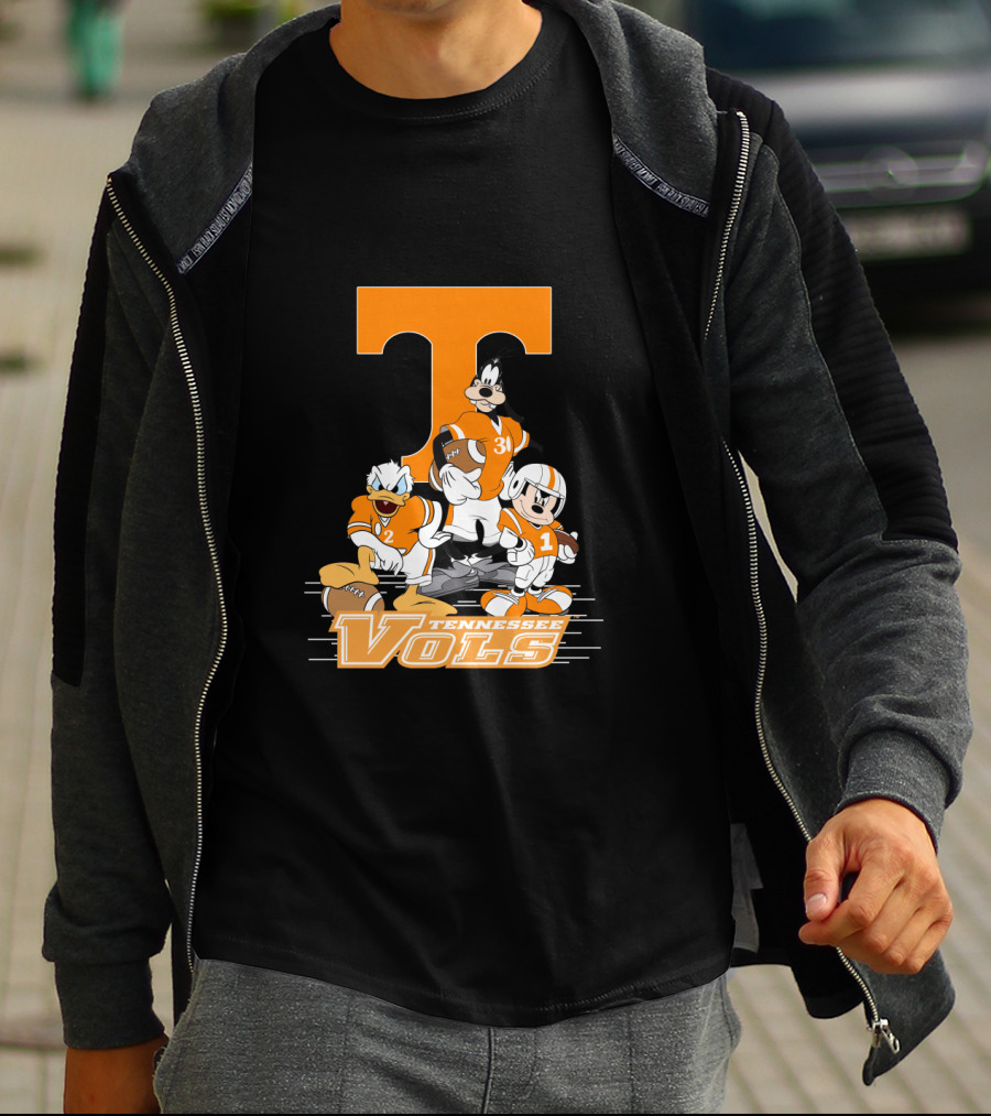 Tennessee Vols T Logo Donald Goofy Mickey Football Players T-Shirt