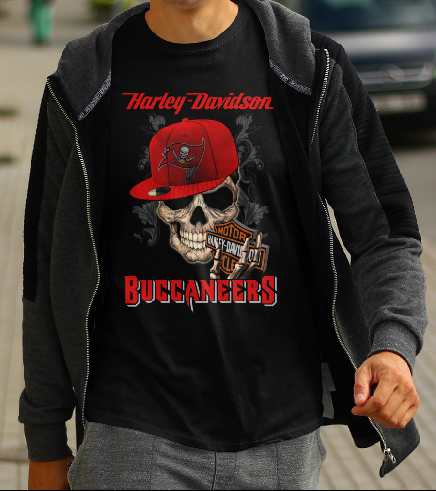 Harley Davidson Buccaneers Skull With Motorcycle Logo Tampa Bay Buccaneers T-Shirt