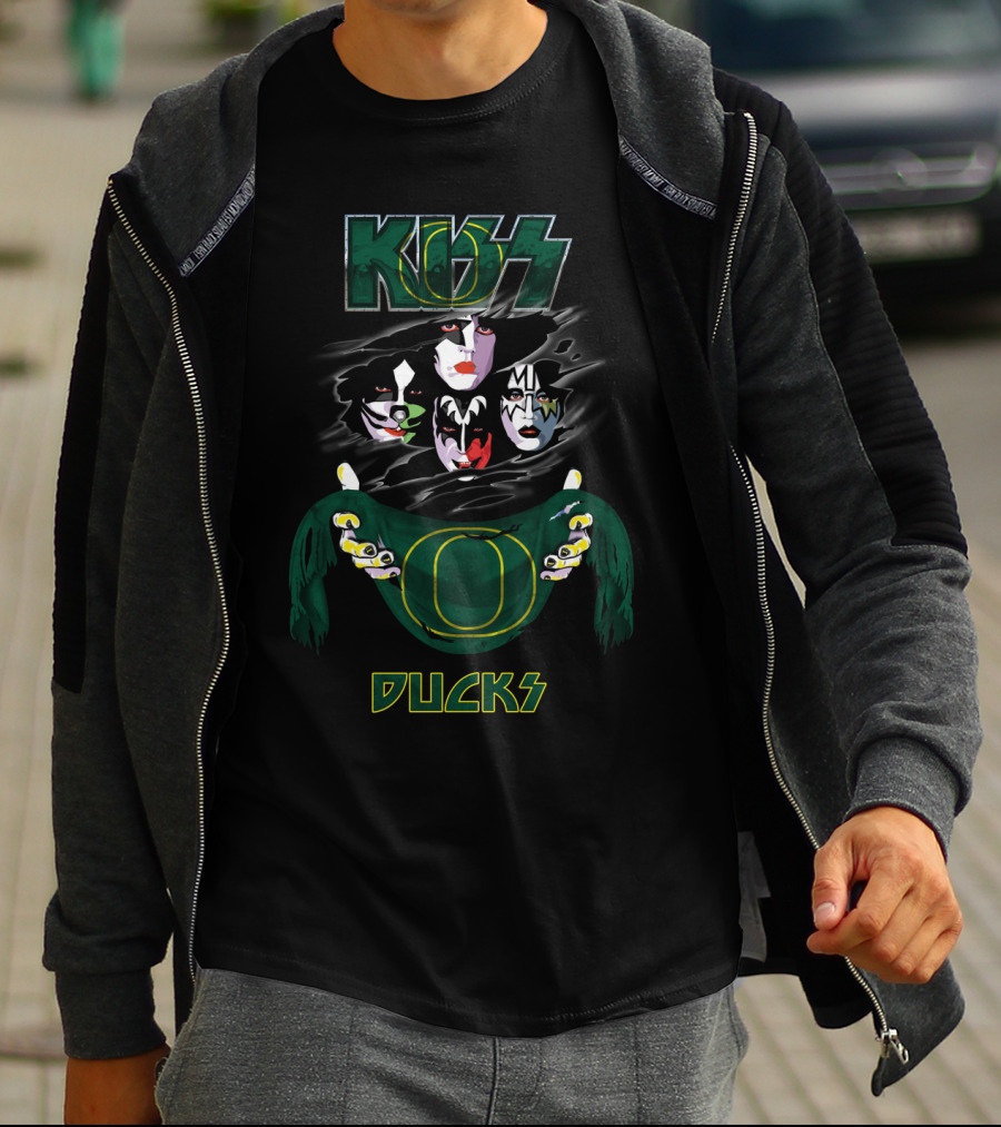 KISS Oregon Ducks Ncaa Collaboration Retro Band Stylized T-Shirt