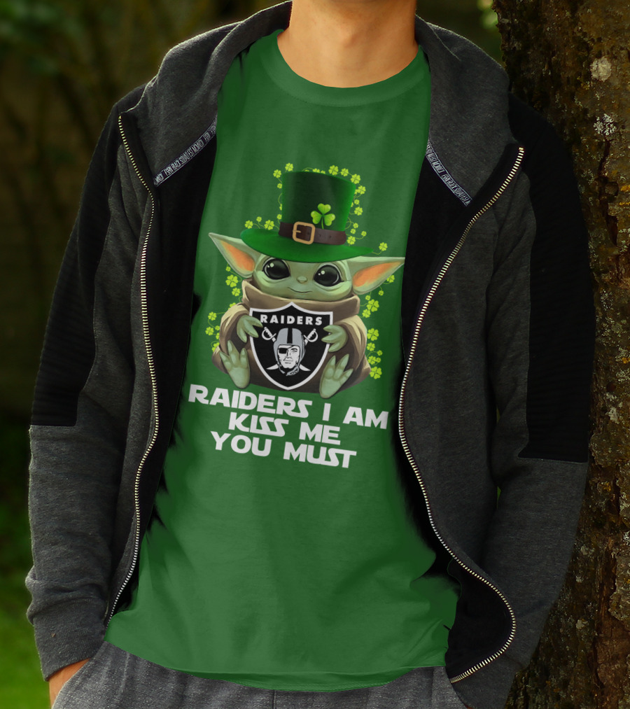 Raiders I Am Kiss Me You Must St. Patrick's Day Baby Yoda Raiders T-Shirt