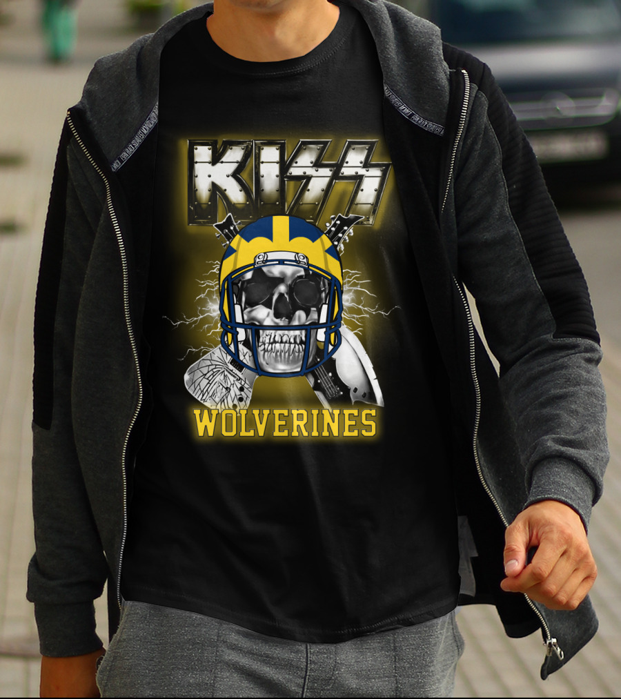 Kiss Wolverines Skull Helmet T-Shirt