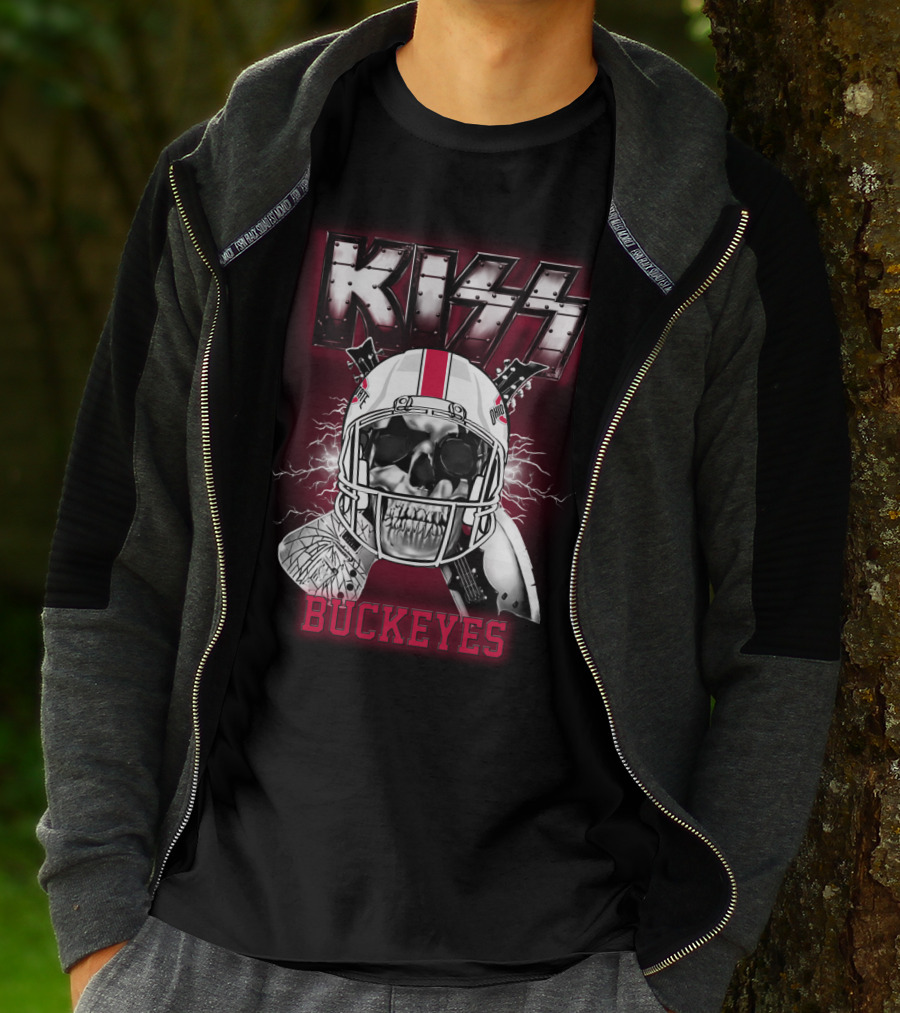 Kiss Buckeyes Football Skull Helmet Ncaa Osb 95 T-Shirt
