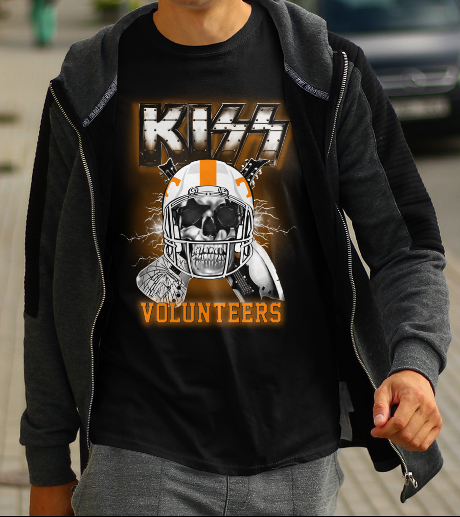 Kiss Volunteers Skull Helmet Ncaa Football Theme T-Shirt